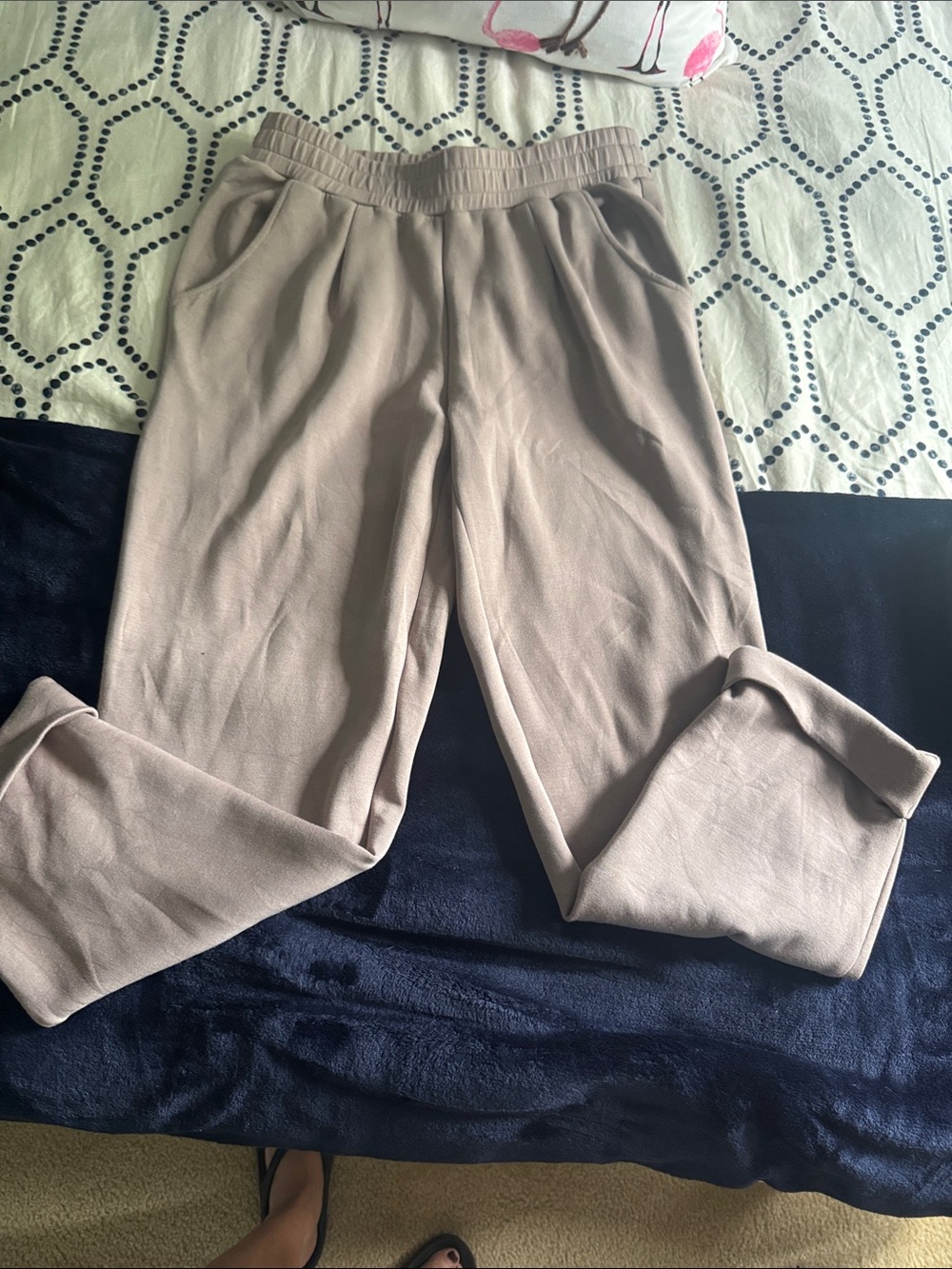 Varley Cropped Pull-On Pants in Light Taupe